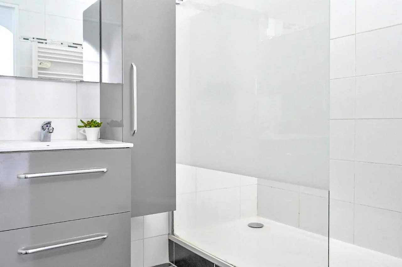 Appartement Cosy A Deux Pas De La Joliette Marseille 0*,  France